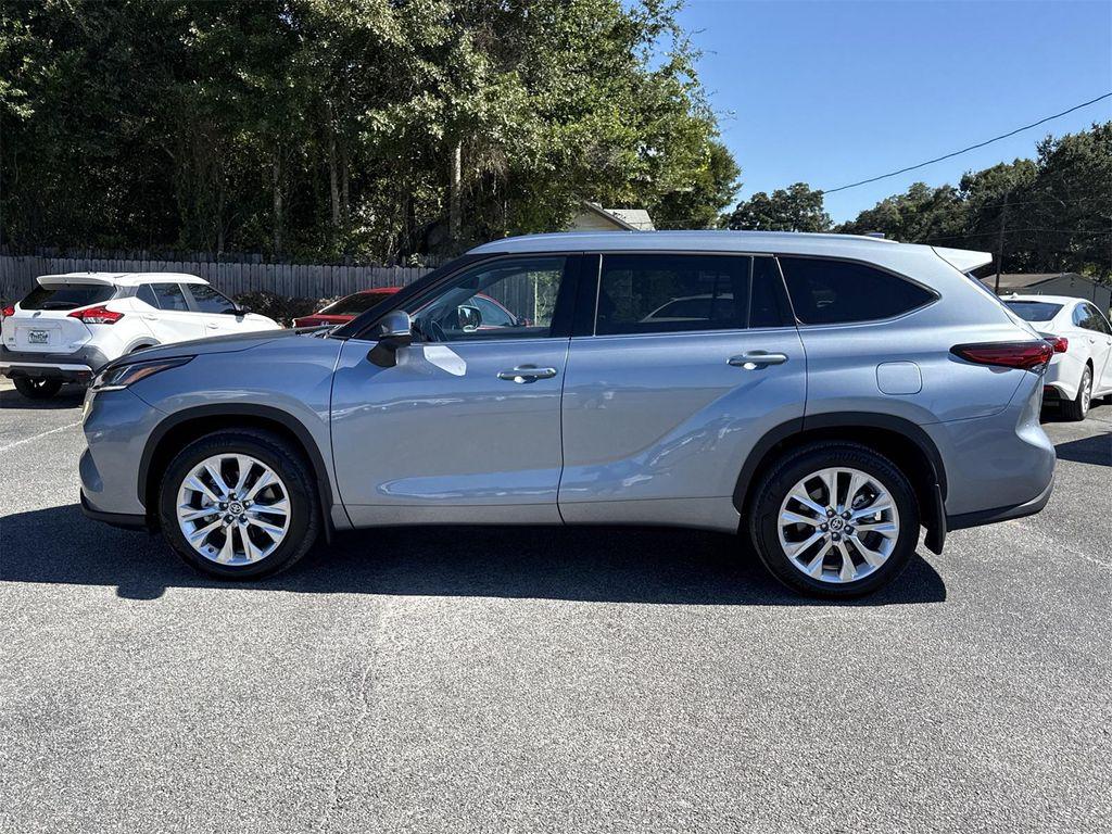 used 2023 Toyota Highlander car, priced at $42,900