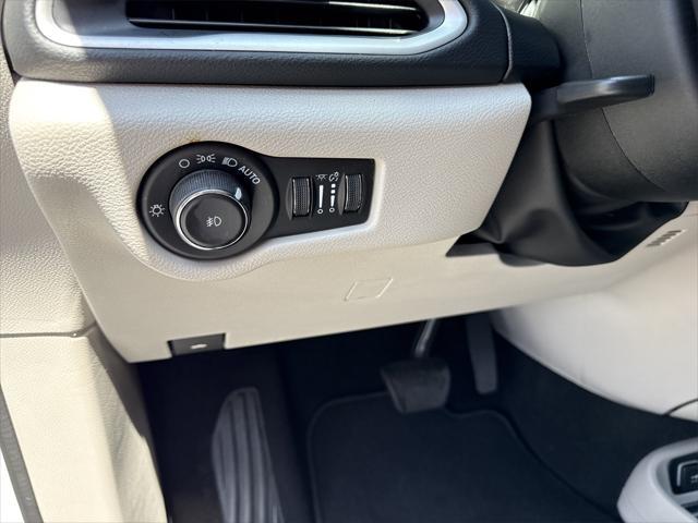 used 2023 Chrysler Pacifica car, priced at $24,900