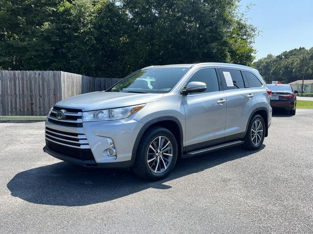 used 2019 Toyota Highlander car, priced at $29,900