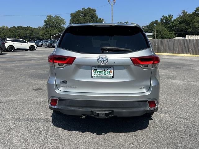 used 2019 Toyota Highlander car, priced at $29,900