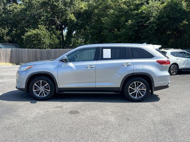 used 2019 Toyota Highlander car, priced at $29,900