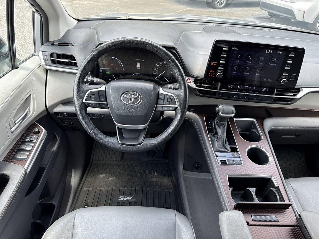 used 2022 Toyota Sienna car, priced at $40,900