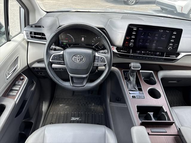 used 2022 Toyota Sienna car, priced at $39,900