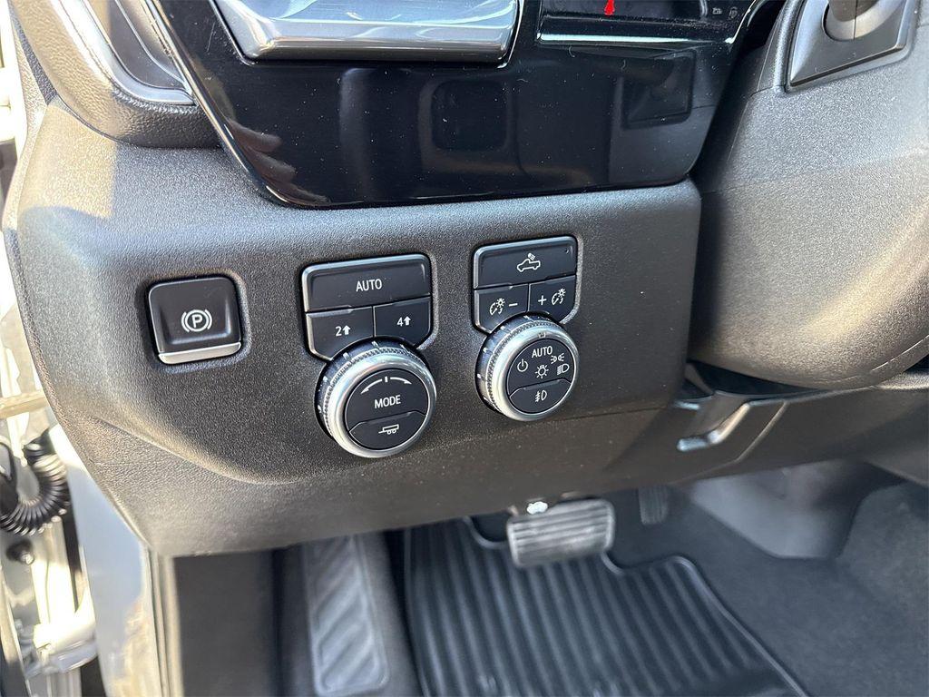 used 2024 GMC Sierra 1500 car, priced at $53,900