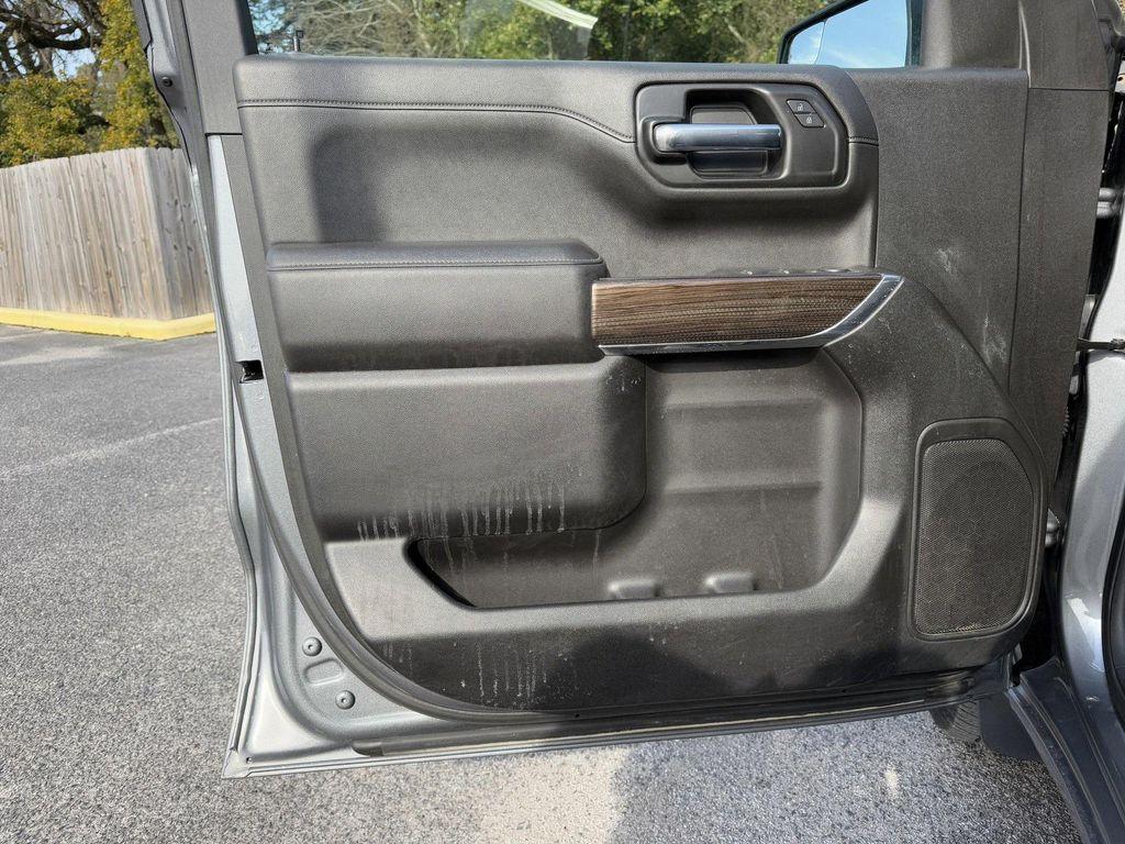 used 2021 Chevrolet Silverado 1500 car, priced at $31,900