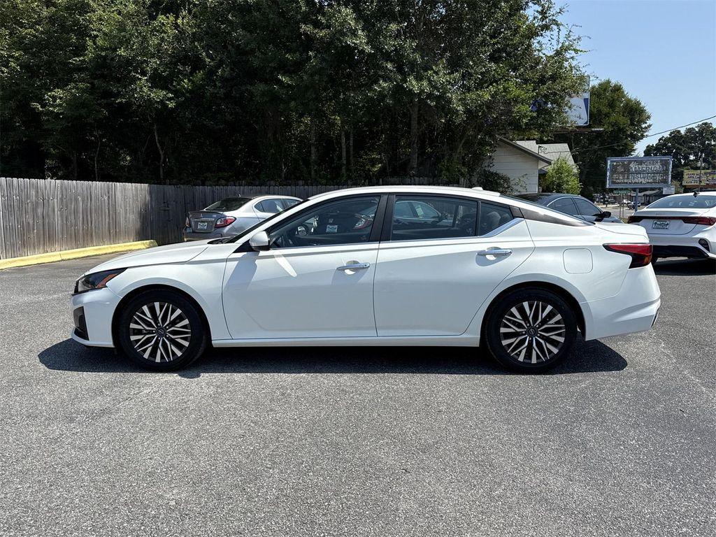 used 2023 Nissan Altima car, priced at $23,900