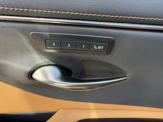 used 2022 Lexus ES 350 car, priced at $41,900