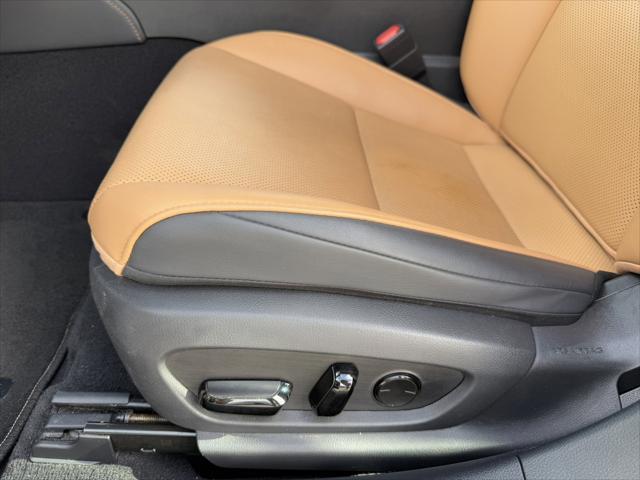 used 2022 Lexus ES 350 car, priced at $41,900