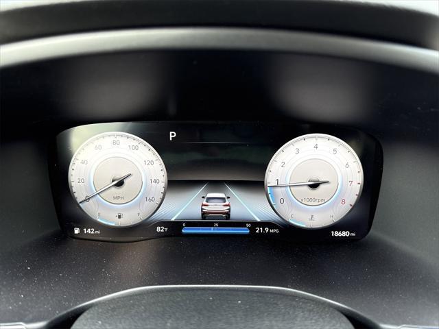 used 2022 Hyundai Santa Fe car, priced at $27,900