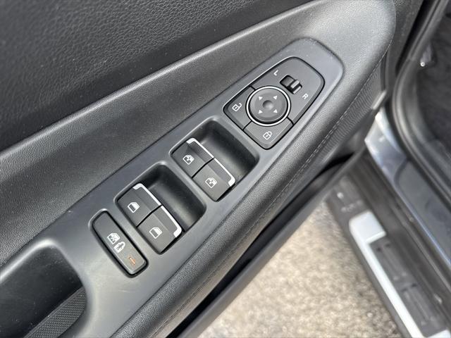 used 2022 Hyundai Santa Fe car, priced at $27,900
