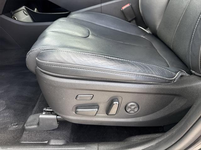used 2022 Hyundai Santa Fe car, priced at $26,900