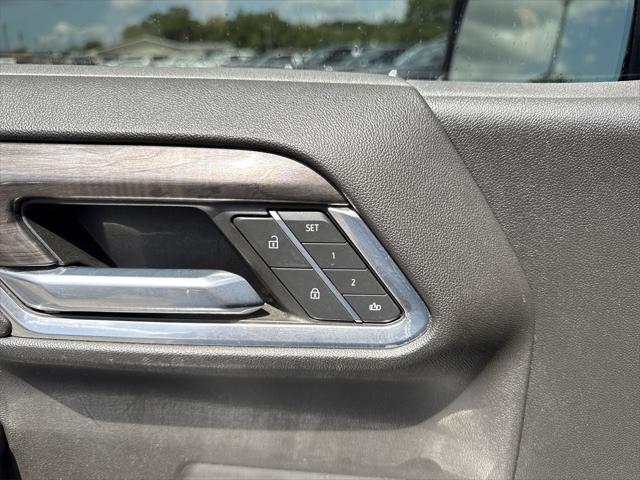 used 2022 Chevrolet Silverado 1500 car, priced at $42,900