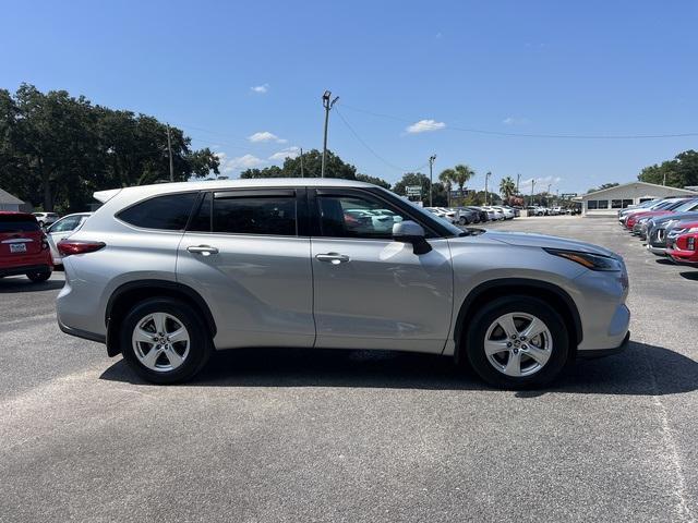 used 2022 Toyota Highlander car, priced at $33,900