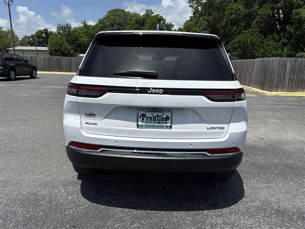 used 2024 Jeep Grand Cherokee car, priced at $38,900