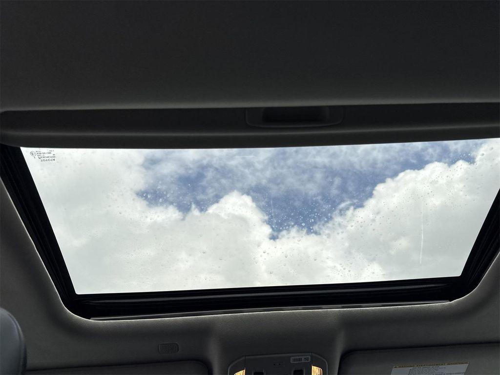 used 2022 Toyota Highlander car, priced at $36,900