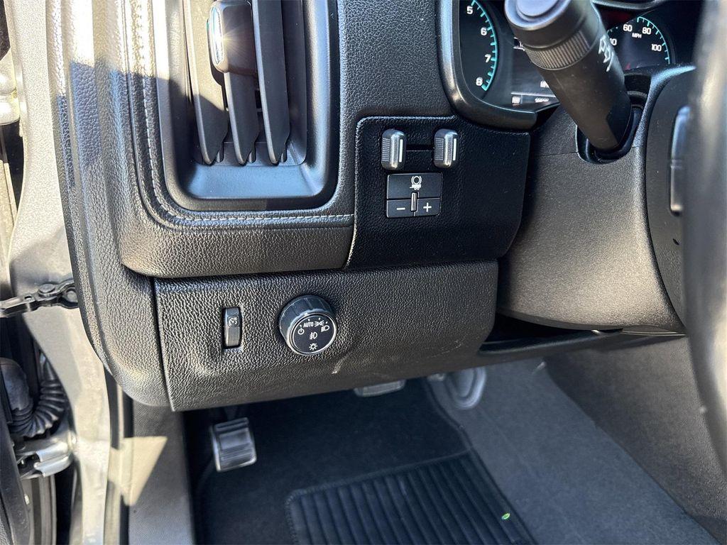 used 2021 GMC Canyon car, priced at $29,900