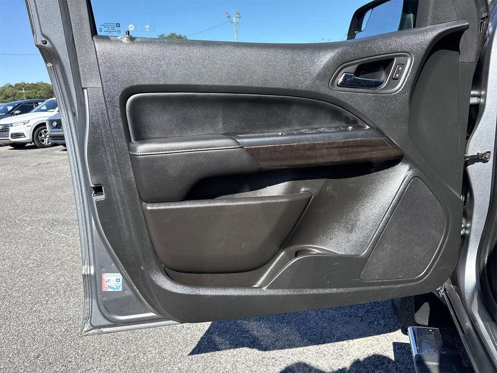 used 2021 GMC Canyon car, priced at $29,900