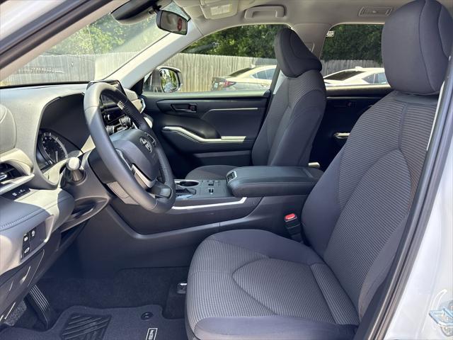 used 2024 Toyota Highlander car, priced at $42,900
