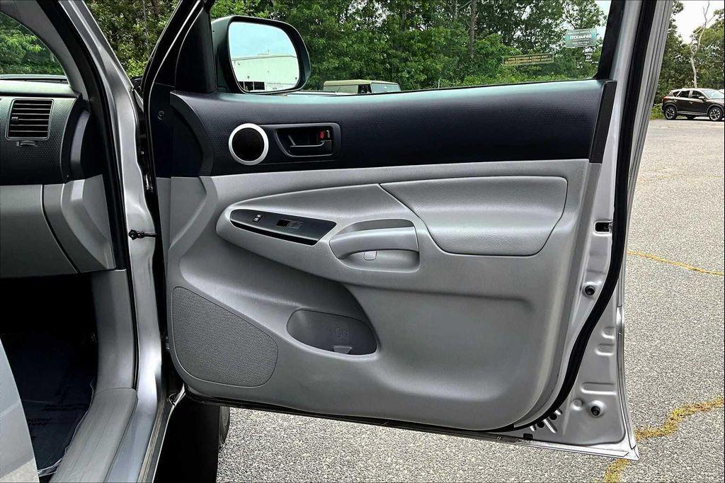 used 2014 Toyota Tacoma car, priced at $20,618