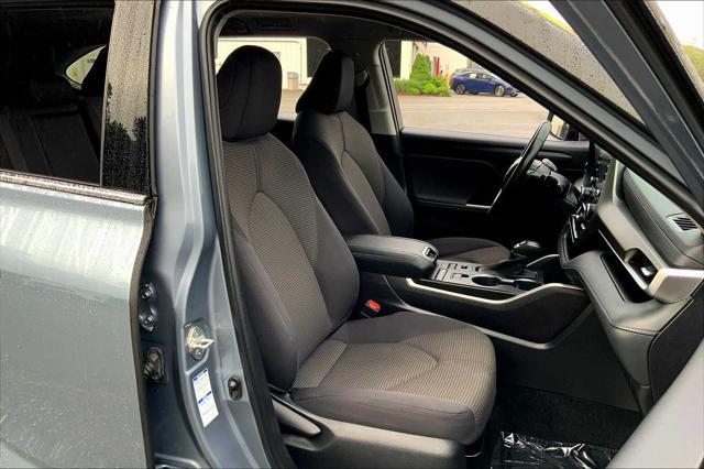 used 2022 Toyota Highlander car, priced at $28,974
