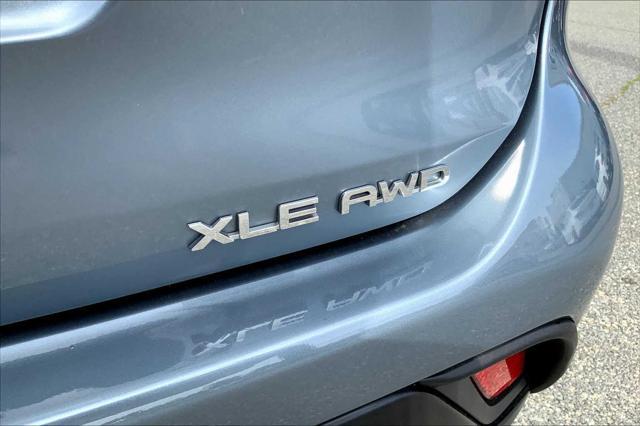 used 2024 Toyota Highlander car, priced at $43,277
