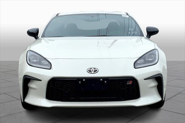 new 2024 Toyota GR86 car, priced at $33,999