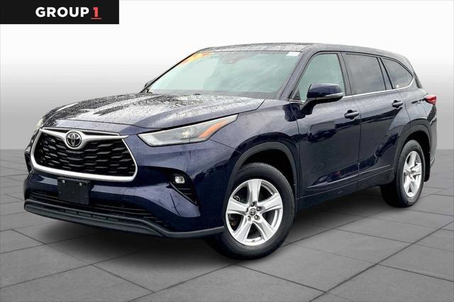 used 2022 Toyota Highlander car, priced at $28,495