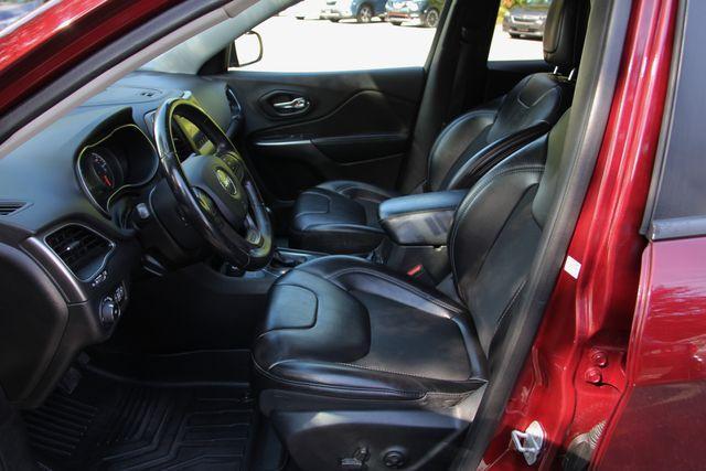 used 2019 Jeep Cherokee car, priced at $10,990