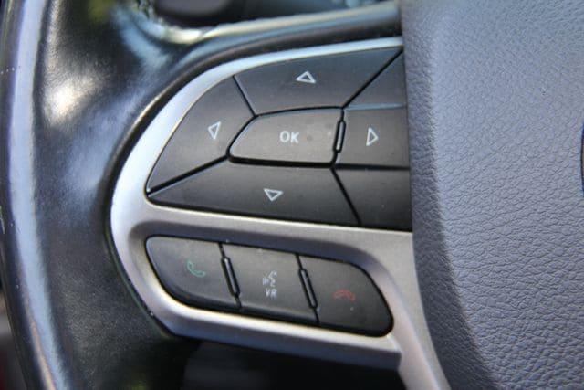 used 2019 Jeep Cherokee car, priced at $10,990