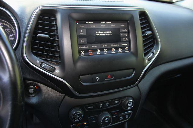 used 2019 Jeep Cherokee car, priced at $10,990
