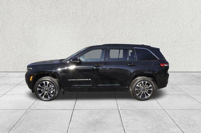 used 2024 Jeep Grand Cherokee car, priced at $47,995