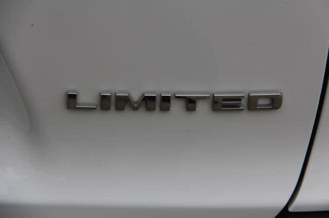 used 2022 Jeep Cherokee car, priced at $25,500