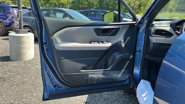 new 2025 Subaru Forester car, priced at $33,291