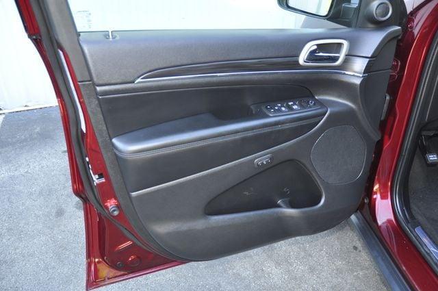 used 2022 Jeep Grand Cherokee WK car, priced at $25,995