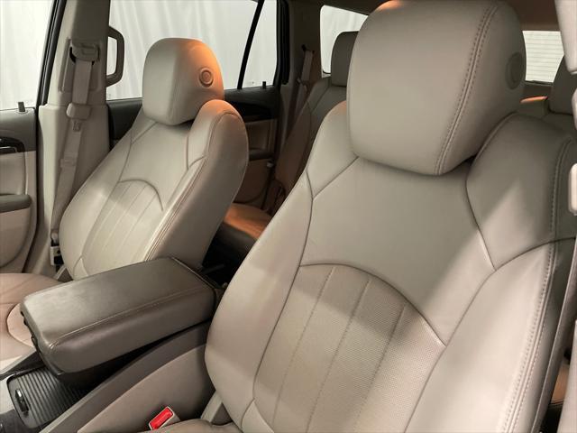 used 2015 Buick Enclave car, priced at $17,900