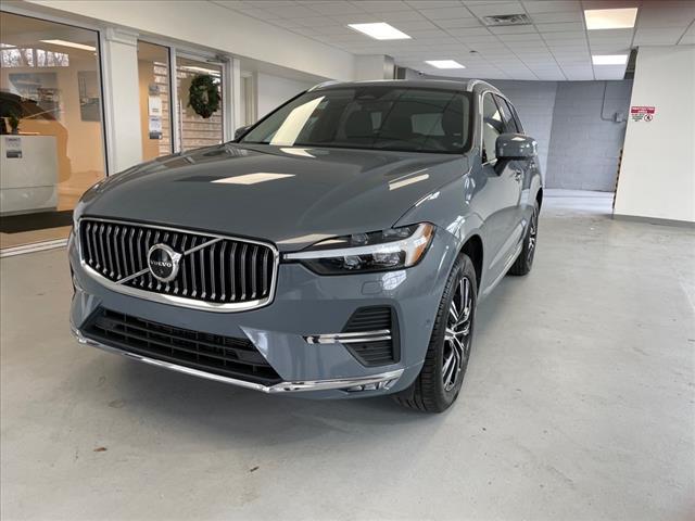 used 2022 Volvo XC60 car, priced at $36,995