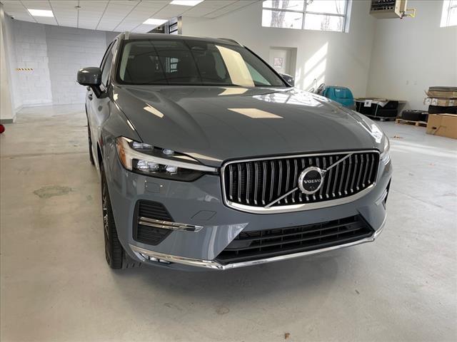 used 2022 Volvo XC60 car, priced at $36,995