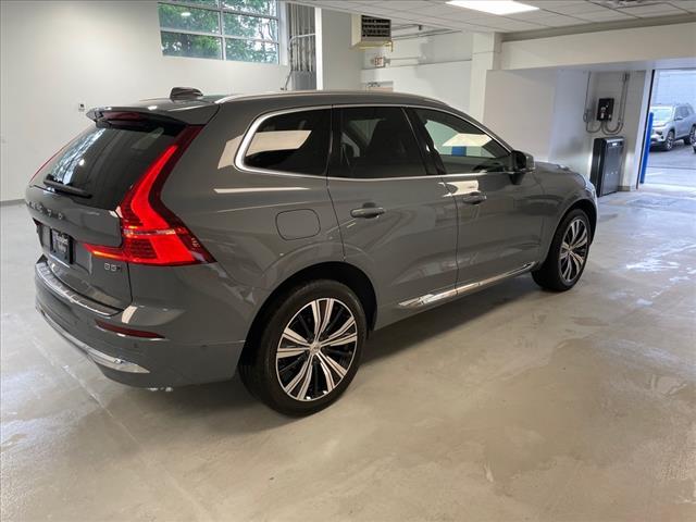 used 2023 Volvo XC60 car, priced at $41,995
