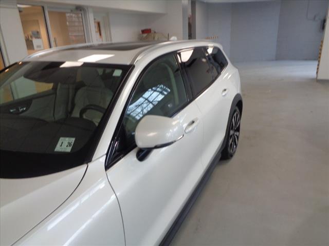 used 2021 Volvo V60 Cross Country car, priced at $34,495