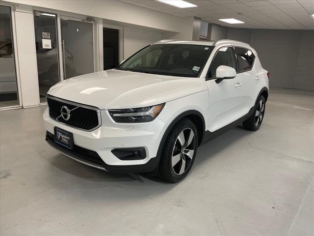 used 2022 Volvo XC40 car, priced at $31,995