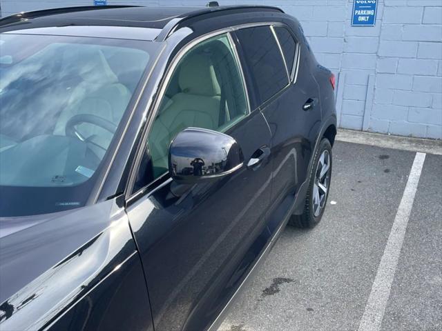 used 2023 Volvo XC40 car, priced at $34,495