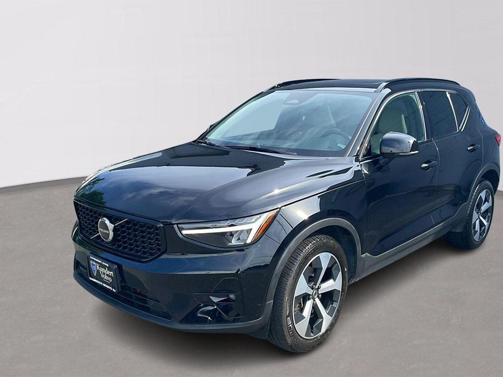 used 2023 Volvo XC40 car, priced at $33,495