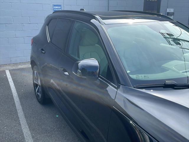 used 2023 Volvo XC40 car, priced at $34,495