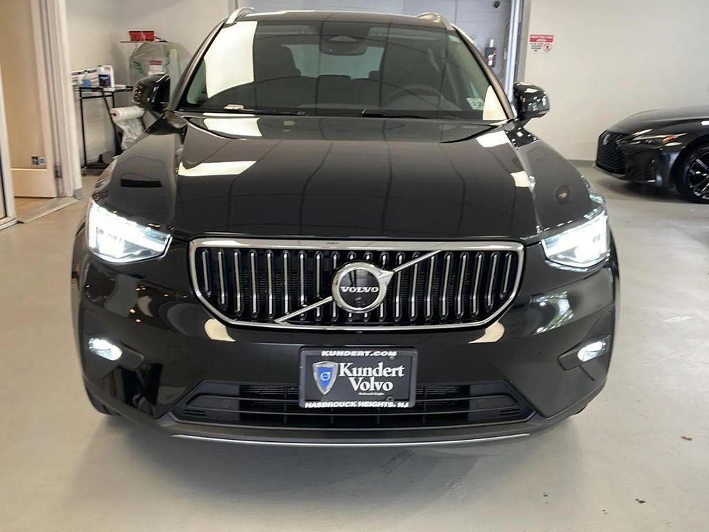 used 2023 Volvo XC40 car, priced at $31,995