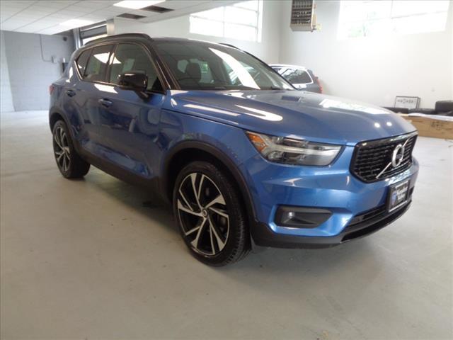 used 2020 Volvo XC40 car, priced at $28,995