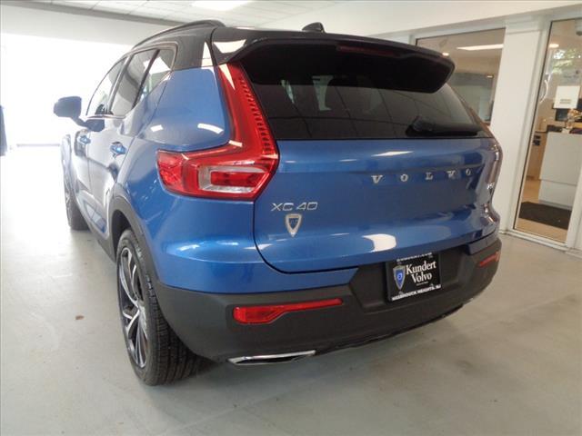 used 2020 Volvo XC40 car, priced at $29,995