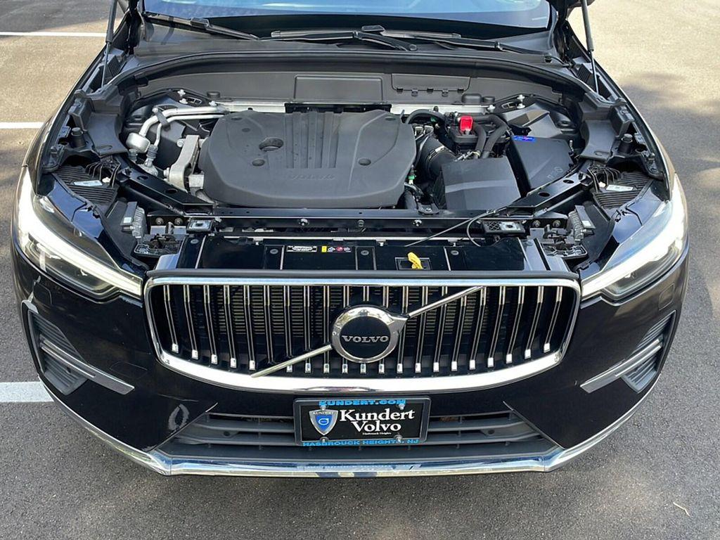 used 2022 Volvo XC60 car, priced at $33,995