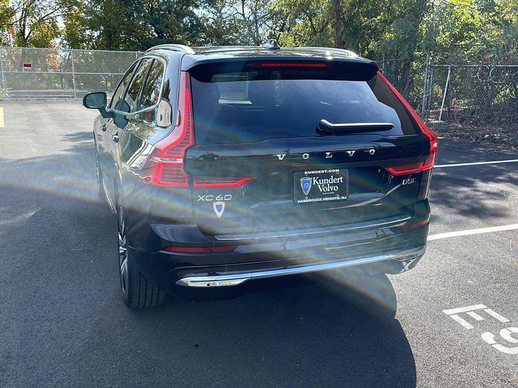 used 2022 Volvo XC60 car, priced at $33,995