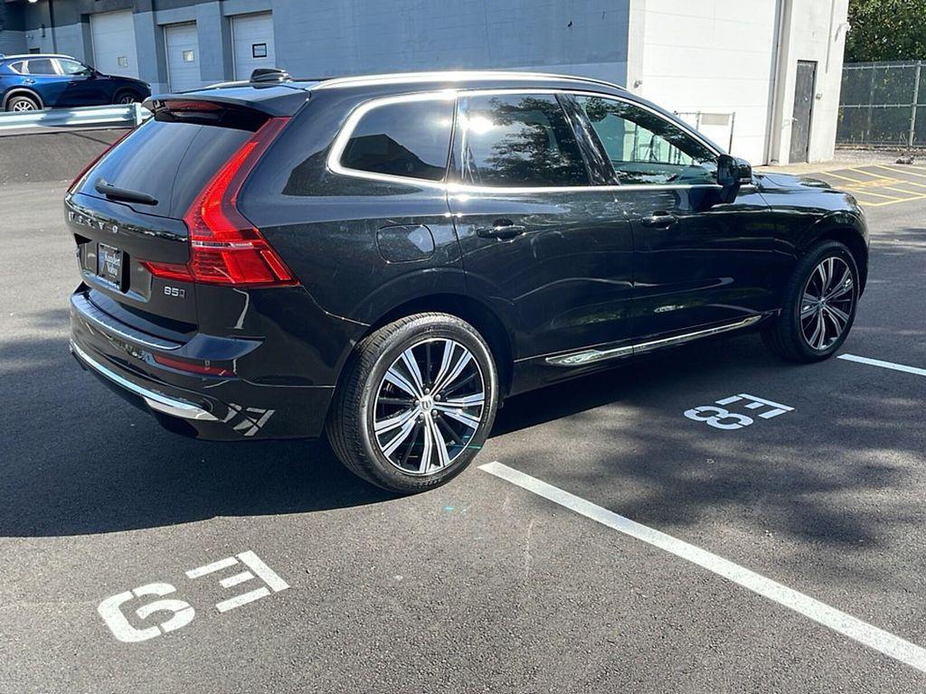 used 2022 Volvo XC60 car, priced at $33,995