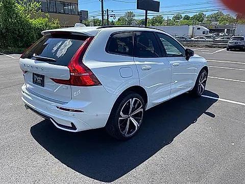 used 2022 Volvo XC60 Recharge Plug-In Hybrid car, priced at $40,995
